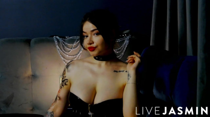 NikiBryce NikiBryce